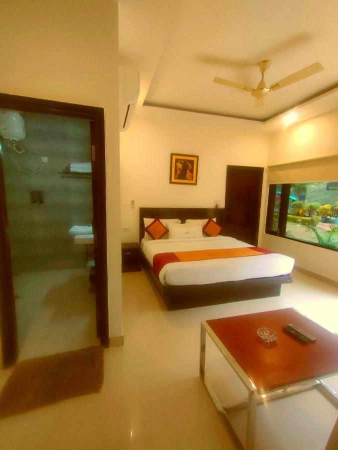 Ezzenza Mahayana Resort & Spa Rishīkesh Buitenkant foto