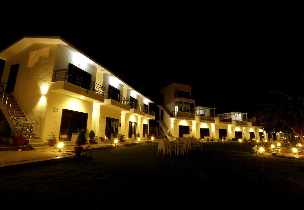 Ezzenza Mahayana Resort & Spa Rishīkesh Buitenkant foto